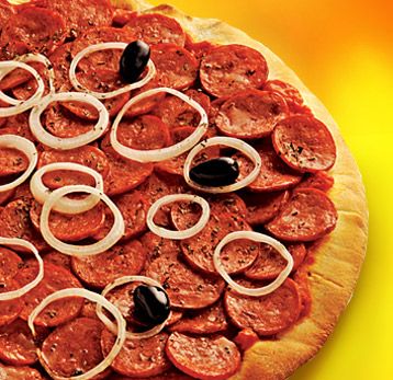 PIZZA CALABRESA MEDIA